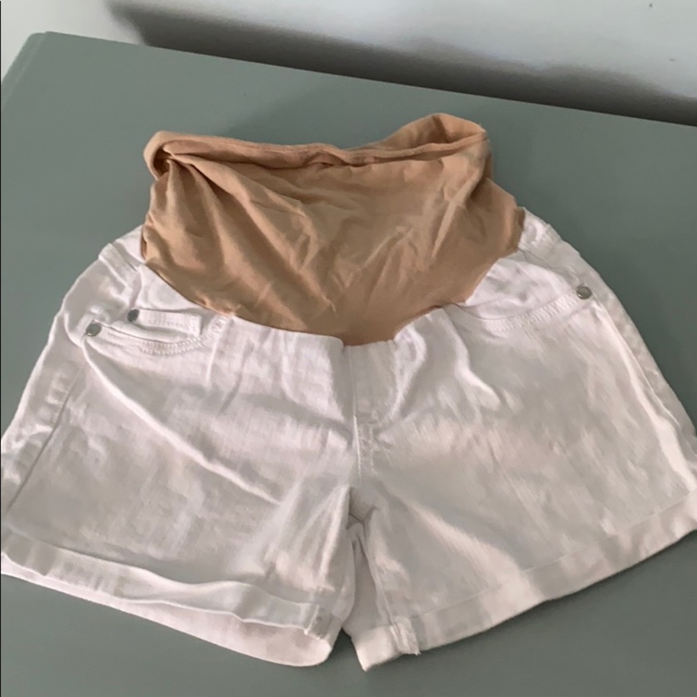 Maternity shorts